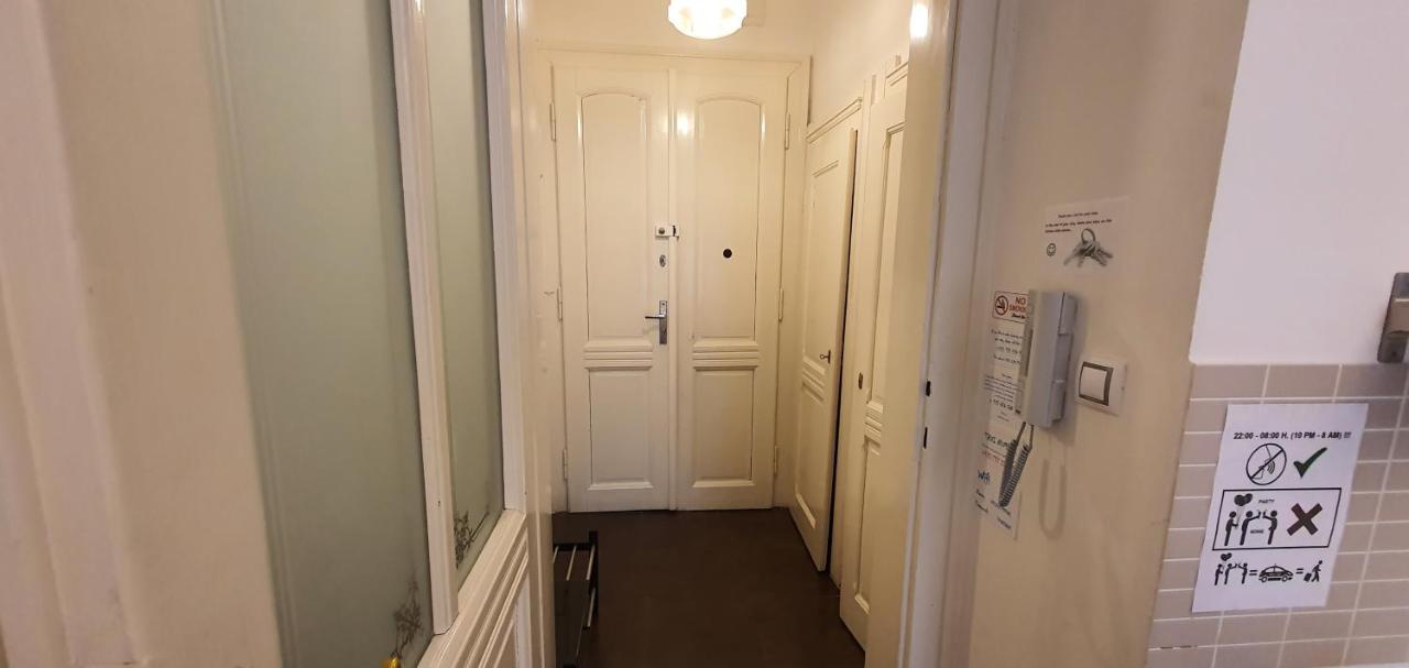 Tower Apartment *